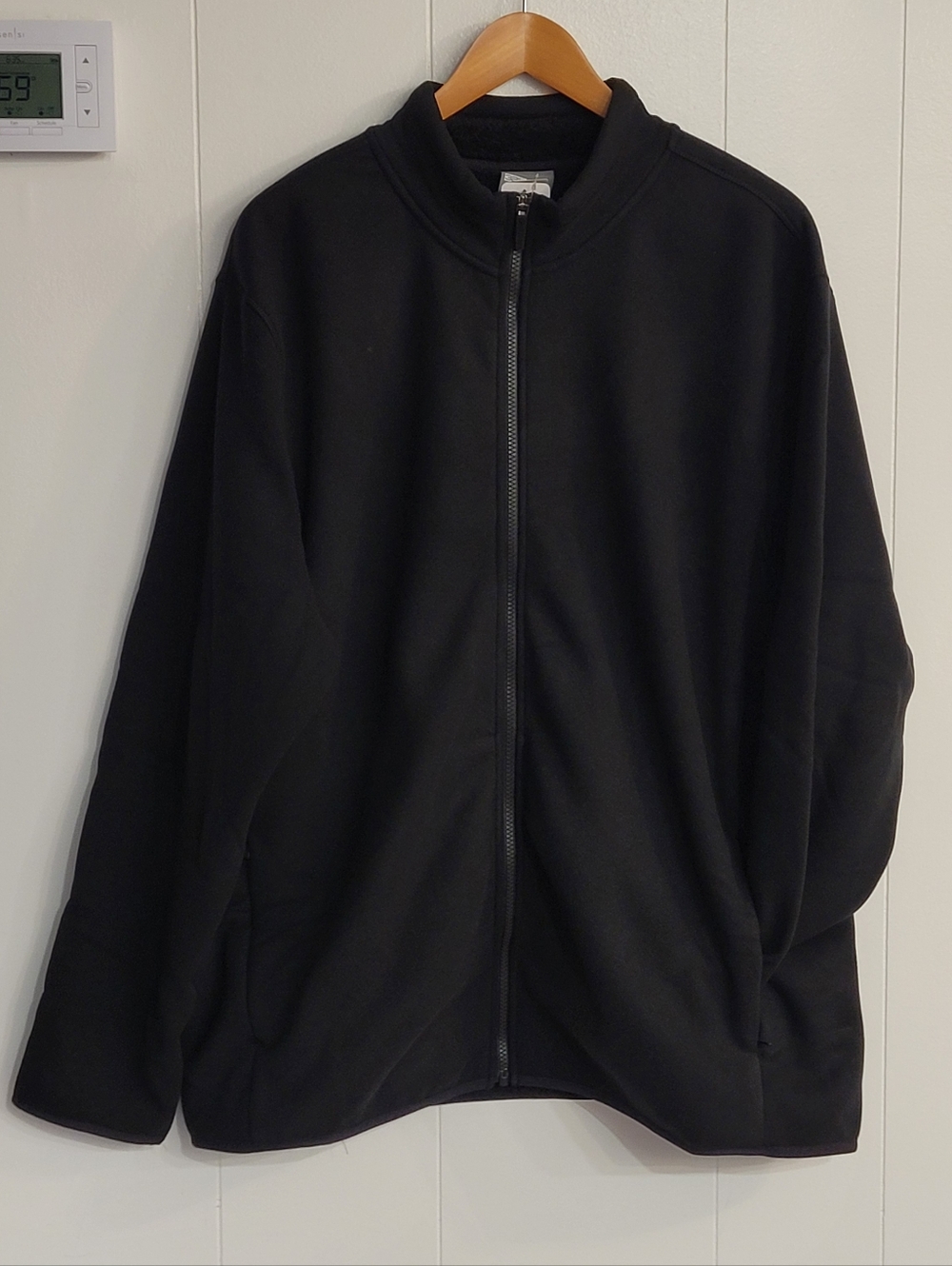 Men's Black Full-Zip Performance Jacket